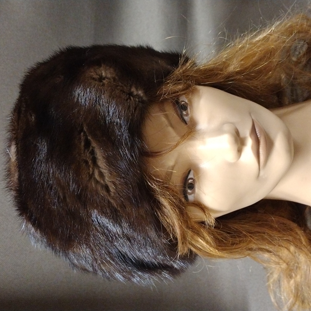 Amrose NY Genuine Fur hat